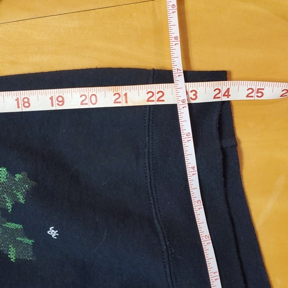 ❤️💚 Christmas Black Tangled Reindeer crewneck sweatshirt ❤️💚 1 Small left!! - Picture 9 of 10